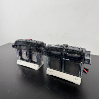 Invitrogen Mini Gel Tanks - Quantity 2 image 1